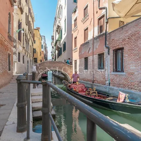 Venice Cera Ca' Del Gondoliere-3